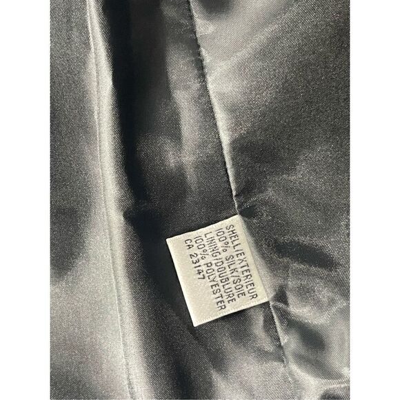 Talbots Petites Pure Silk 3 Button Black Blazer Size 4 - Picture 3 of 6